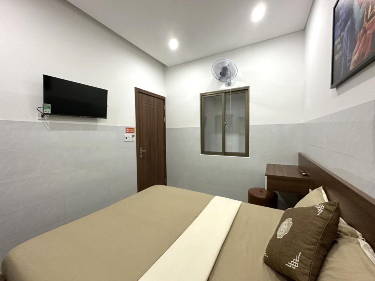 Oyo 1193 Huynh Gia Hotel Дананг Екстер'єр фото